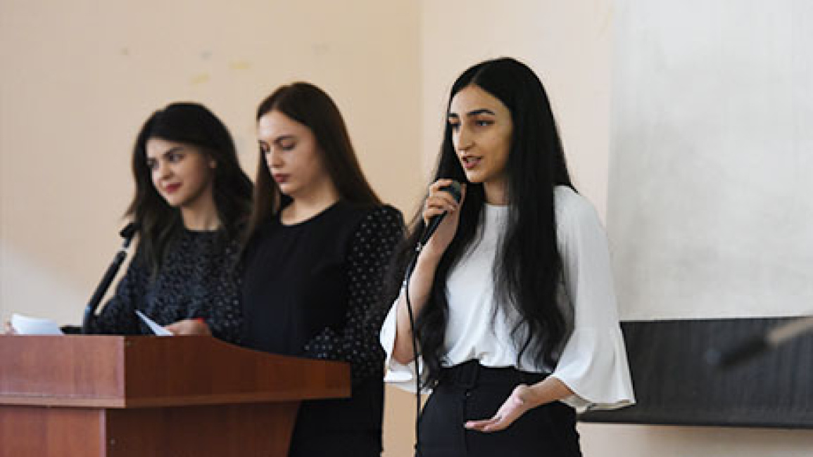 YSU-students-read-russian-translations-of-the-poet-s-lands
