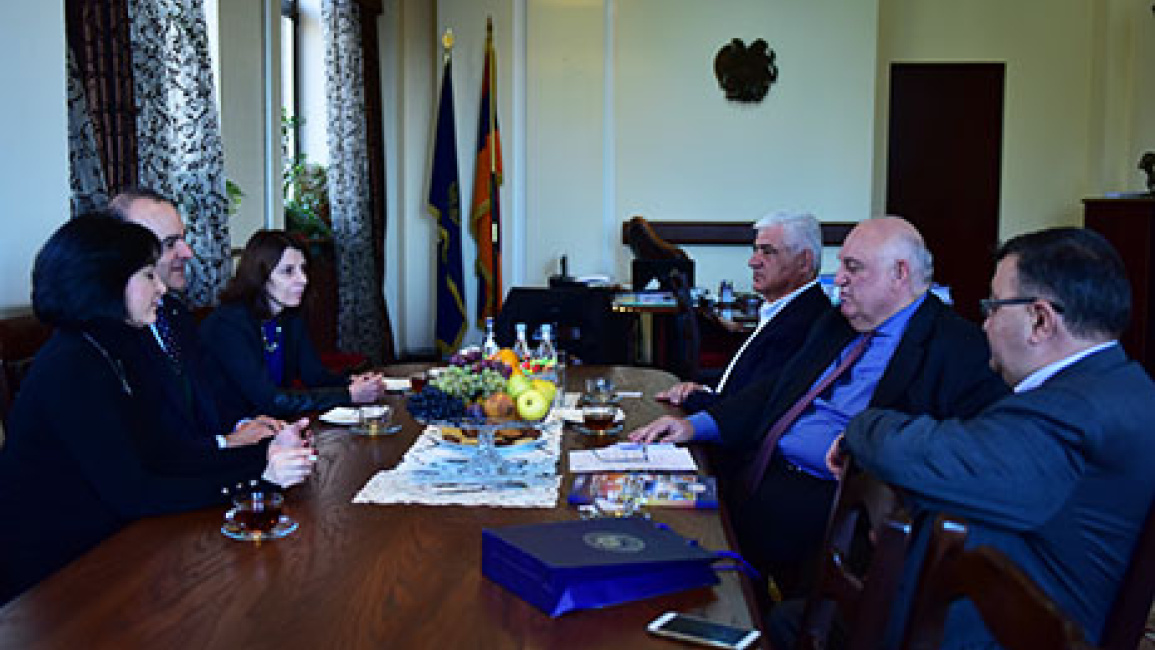 Meeting-with-the-ambassador-of-Italy-to-Armenia