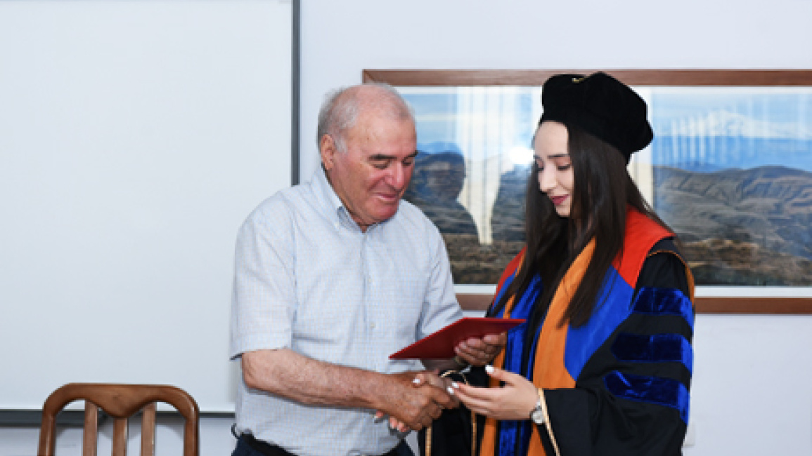 YSU-graduate-Lena-Muradyan
