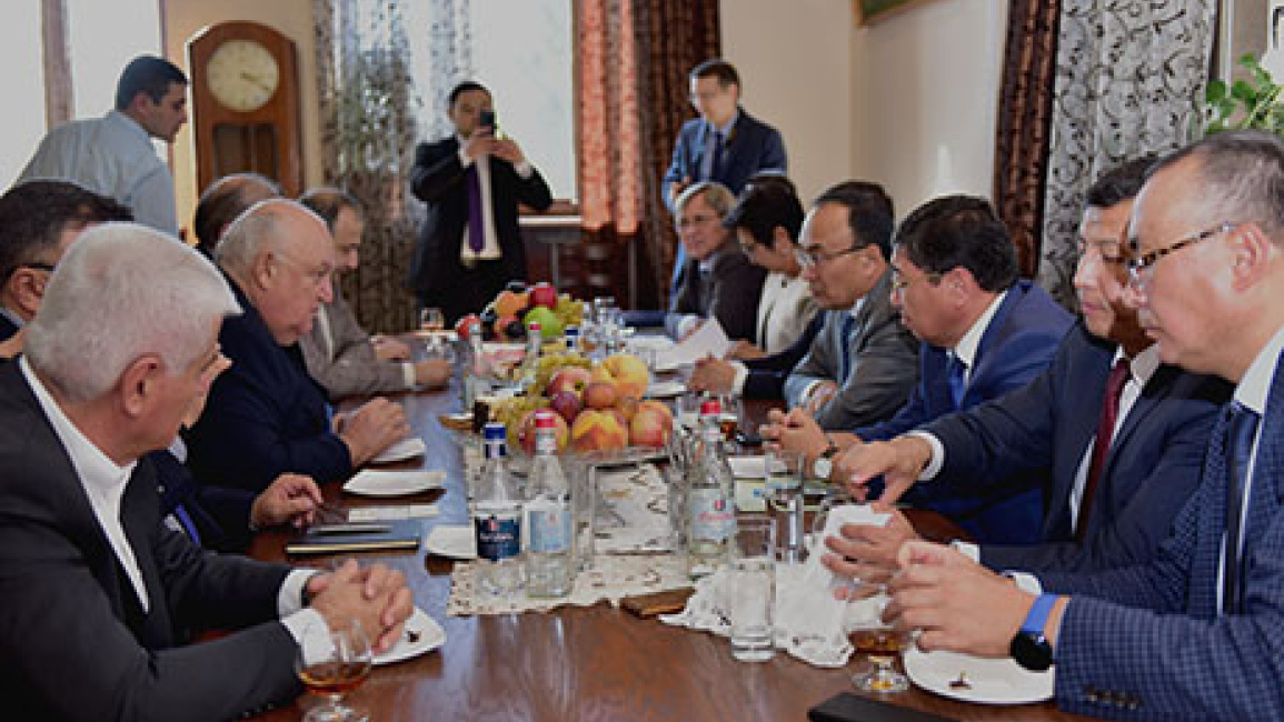 Delegation-of-Eurasian-national-university-at-YSU