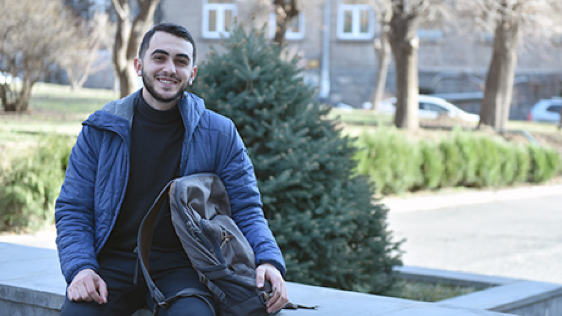 Mher-Khachatryan-as-the-best-student-2020