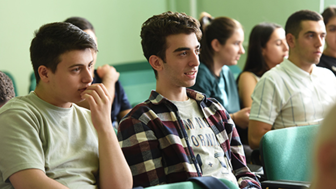 Panel-discussion-at-the-Faculty-of-Physics