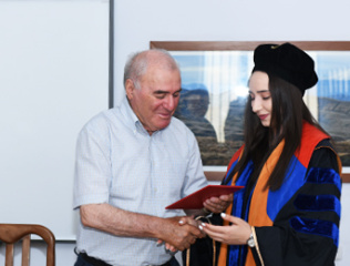 YSU-graduate-Lena-Muradyan