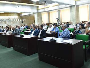 session-of-the-scientific-council-at-YSU