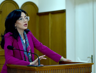Arpine-Hovhannisyan-YSU-media-law-lecture