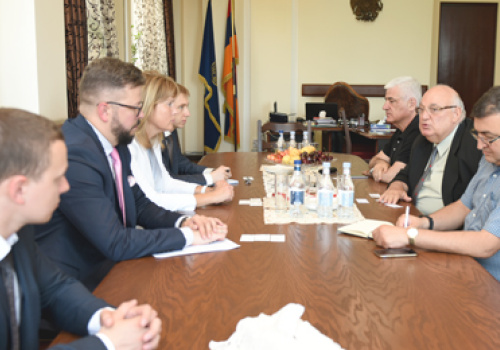 St-Petersburg-Science-and-Higher-Education-Commission-at-YSU