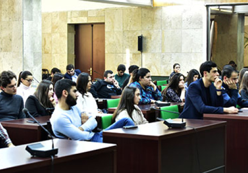 Gevorg-Muradyan-meets-students-25-01-2019