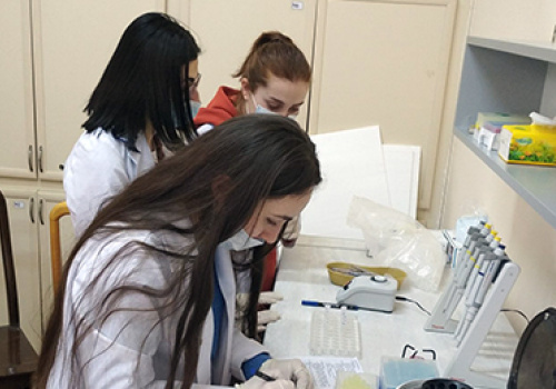 The-faculty-of-Biology-participates-in-international-programs