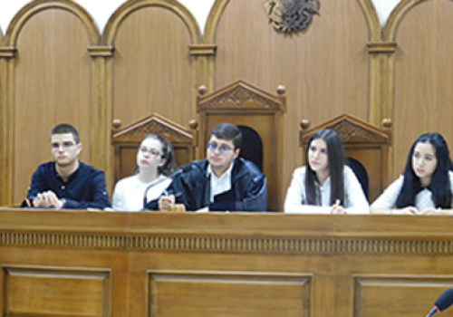 Moot-court-at-the-faculty-of-Law